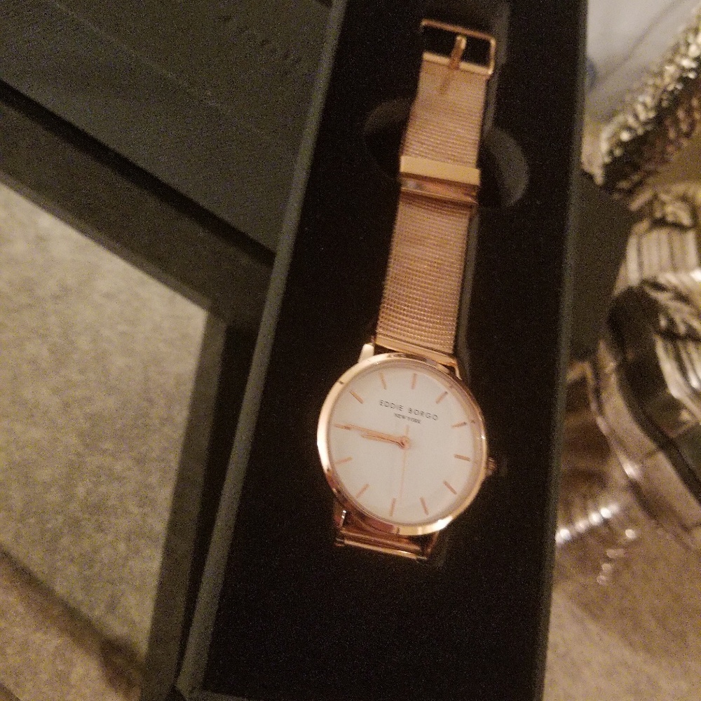 Watch - Picture 5 of 5